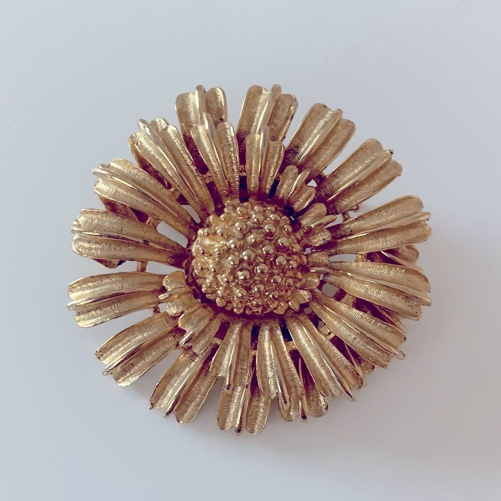 Coro Gold Flower Brooch